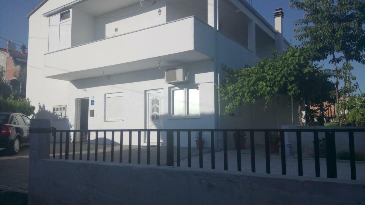 Apartments Bruna Trogir Exterior foto